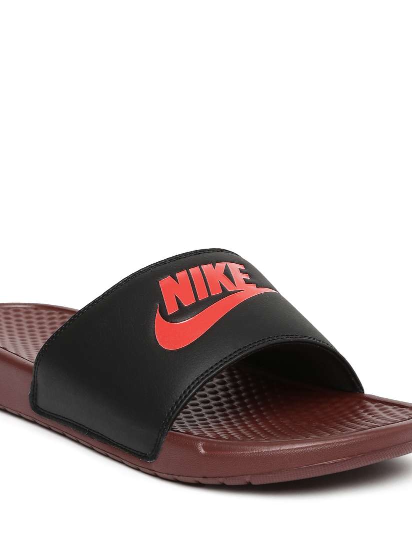 Burgundy nike flip flops discount