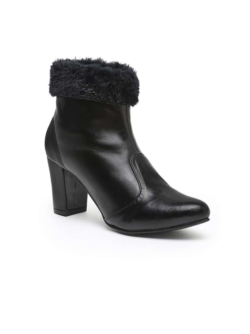 Buy Flat n Heels Women Black Solid Casual Slouchy Boots Boots