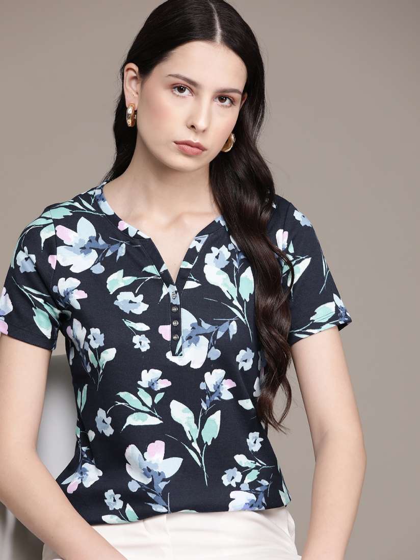 Buy Macy s Karen Scott Floral Print Top Tops for Women 19761966 Myntra