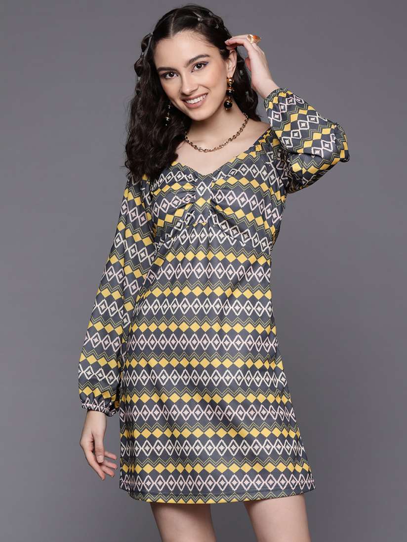 Grey and yellow dresses top