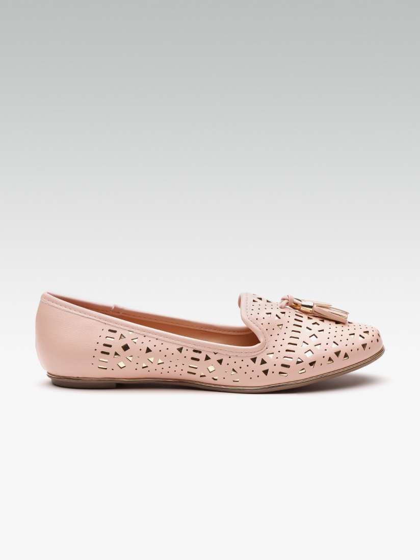 Myntra flat shoes hotsell