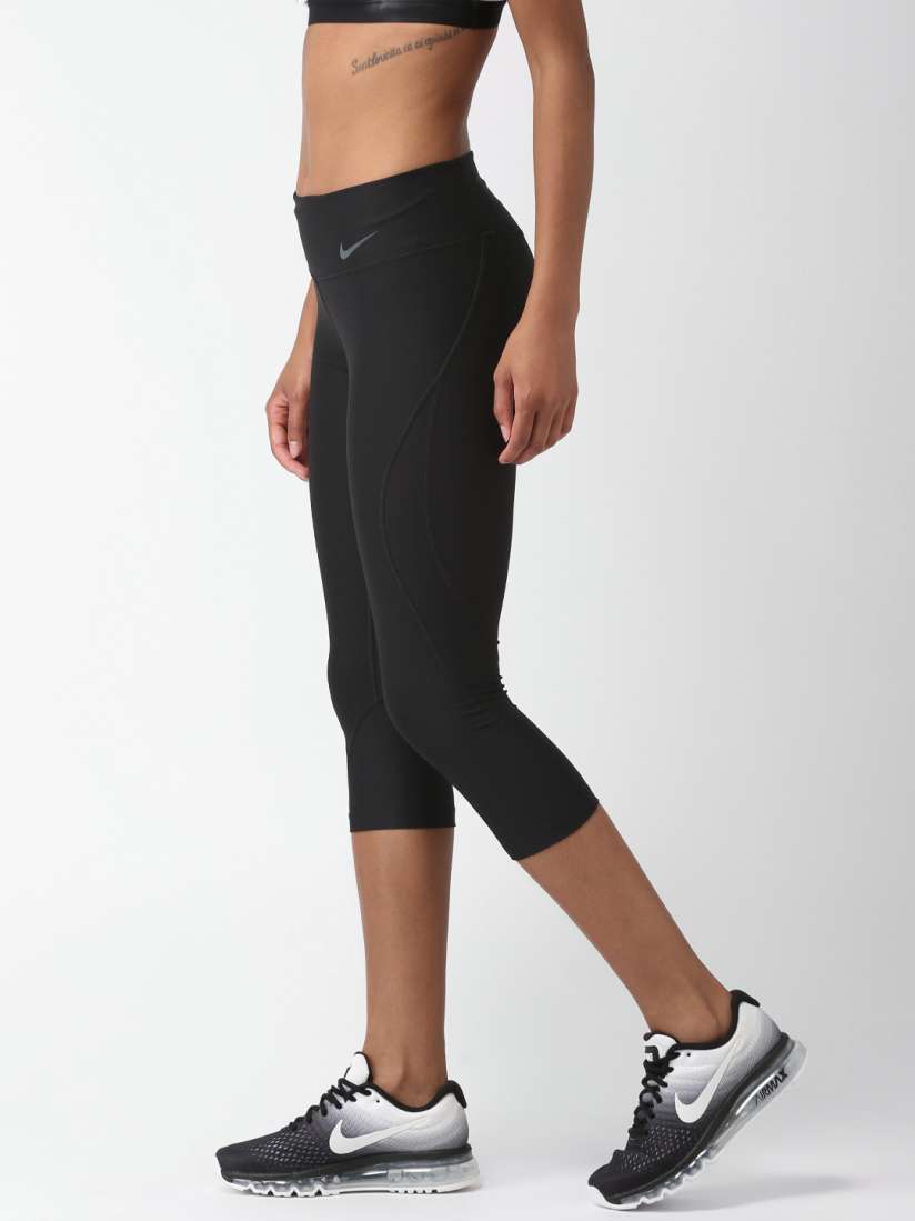 Nike black capris online