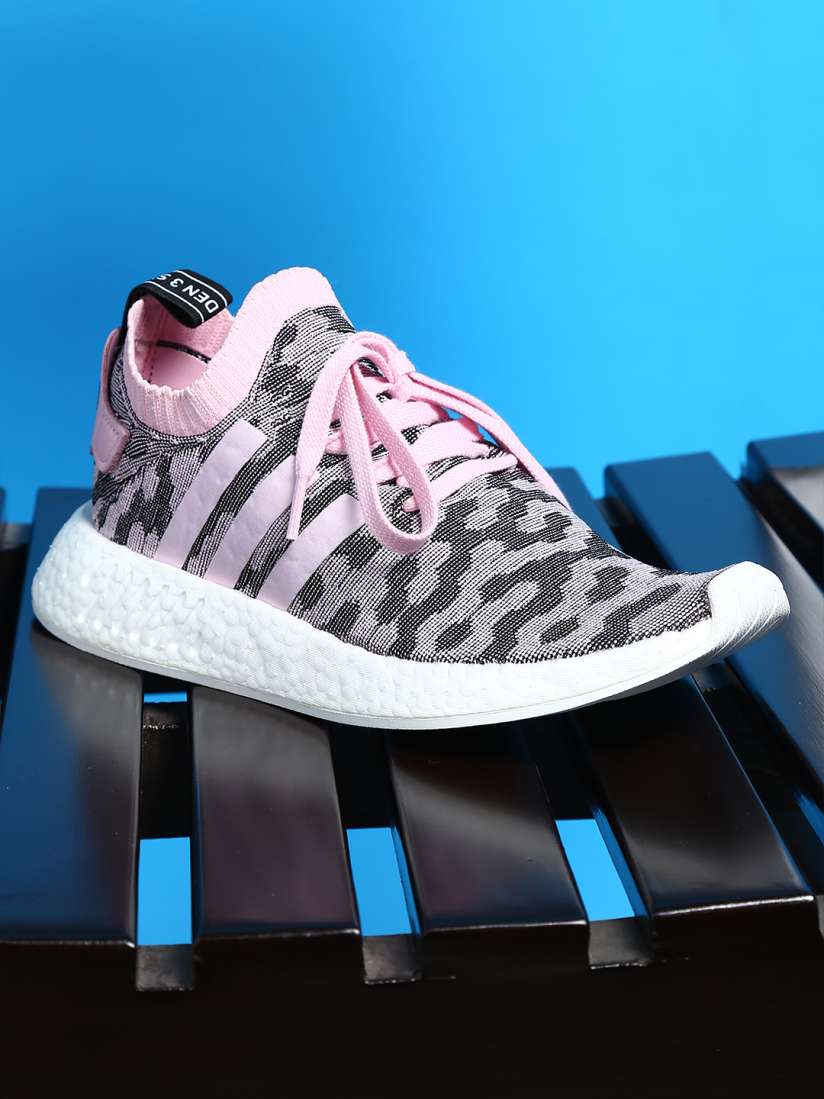 Nmd r2 black pink sales
