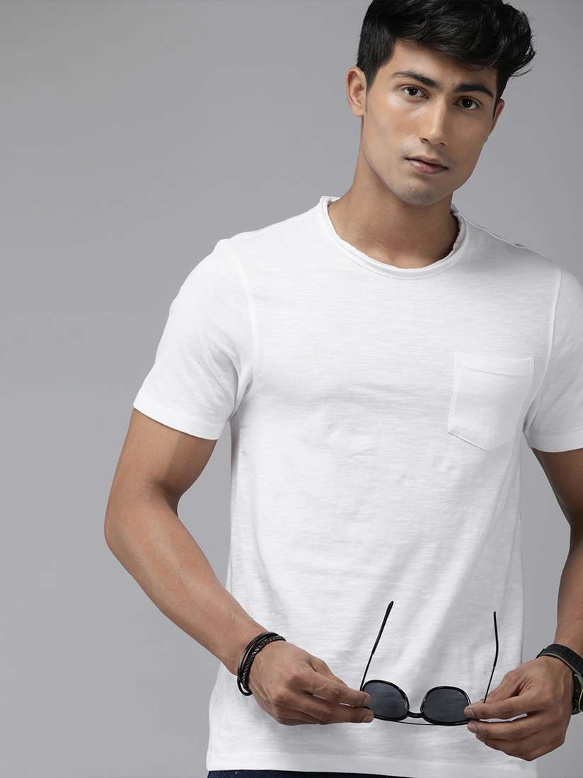 plain white t shirt myntra