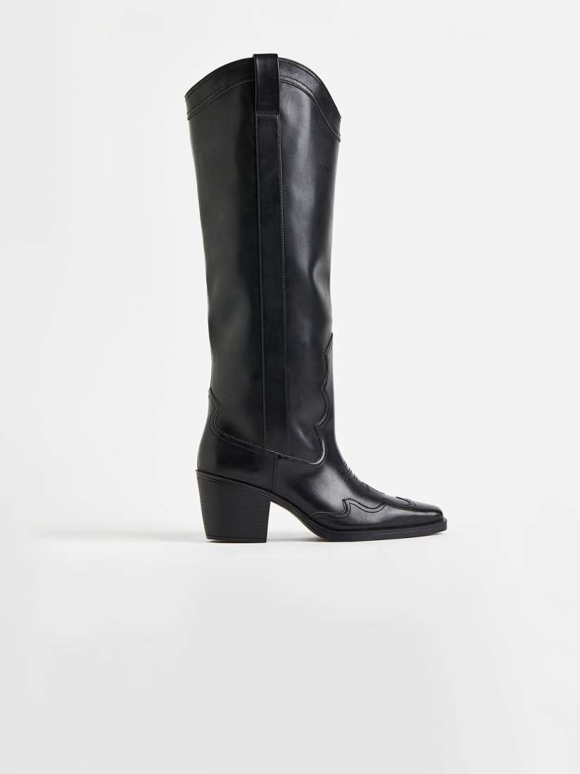 Buy H M Women Black Knee High Heeled Boots Boots for Women 20044918 Myntra