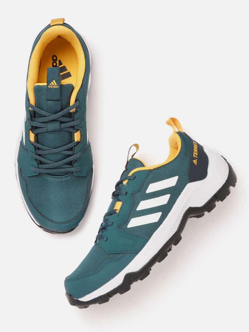 Myntra trekking shoes shop