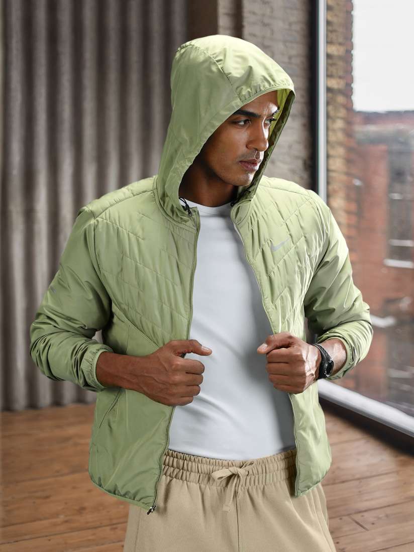 Myntra nike jacket sales
