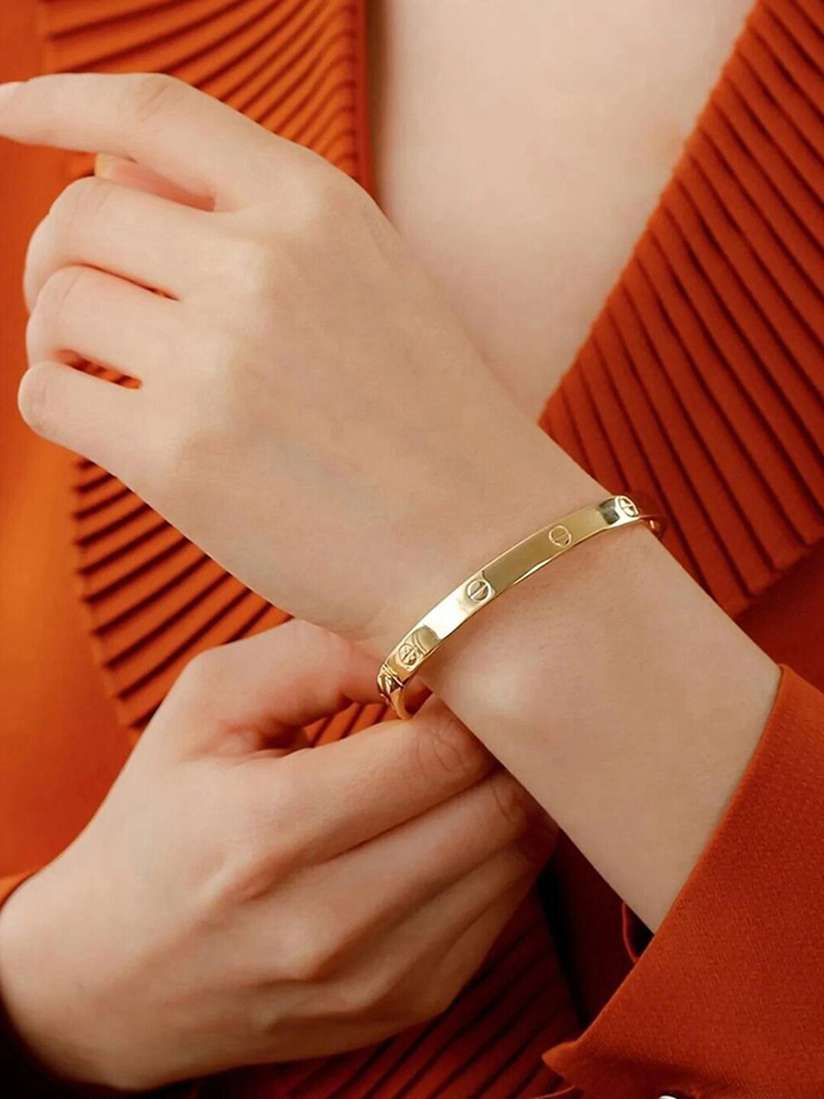 Buy Jewels Galaxy Women Gold-Toned Gold-Plated Kada Bracelet - Bracelet for  Women 20136138 | Myntra