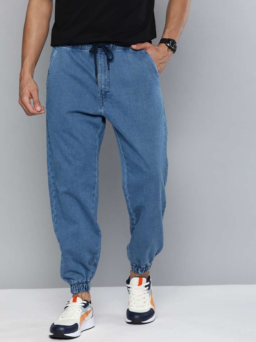 Joggers levis store