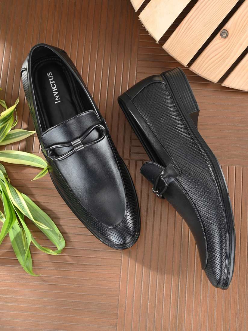 Invictus shoes deals