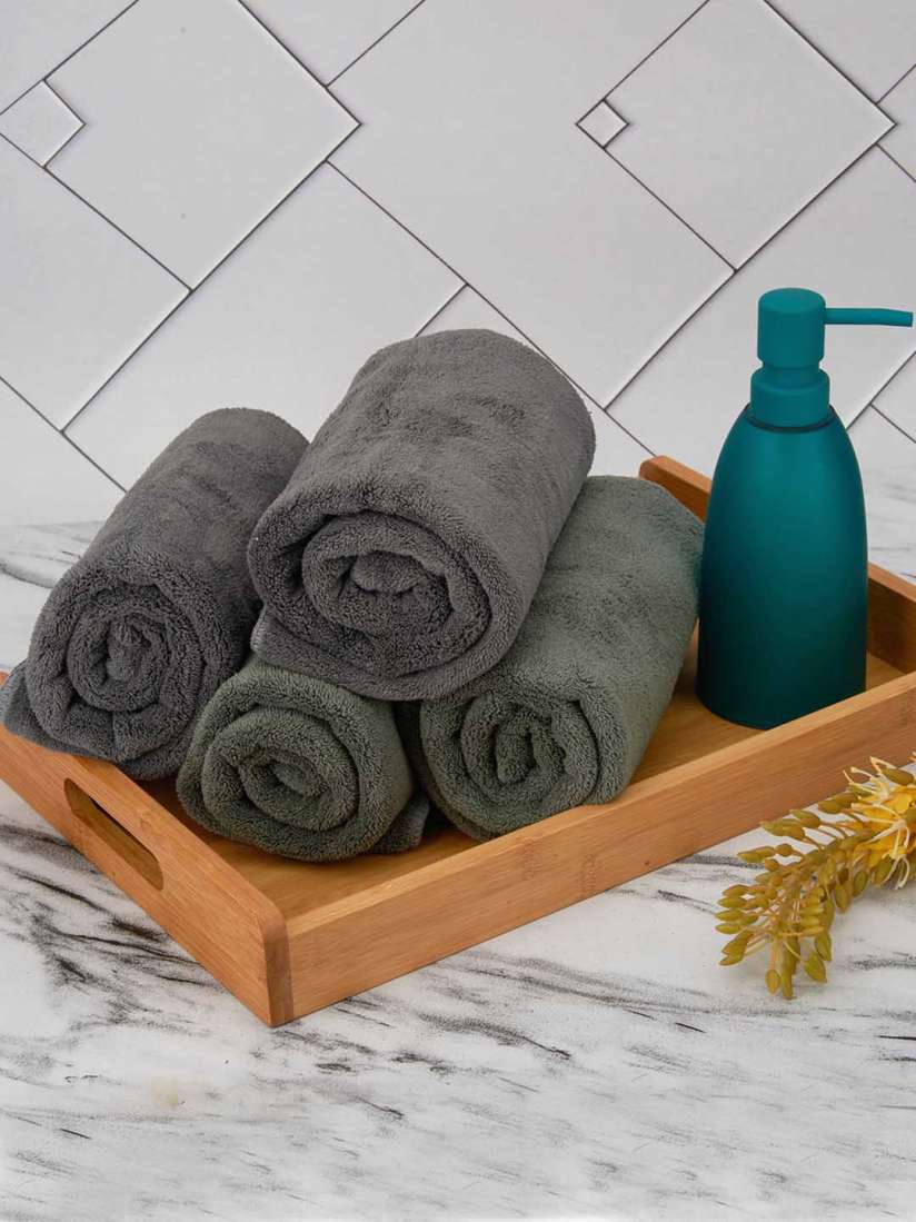 Gray and gold towels outlet