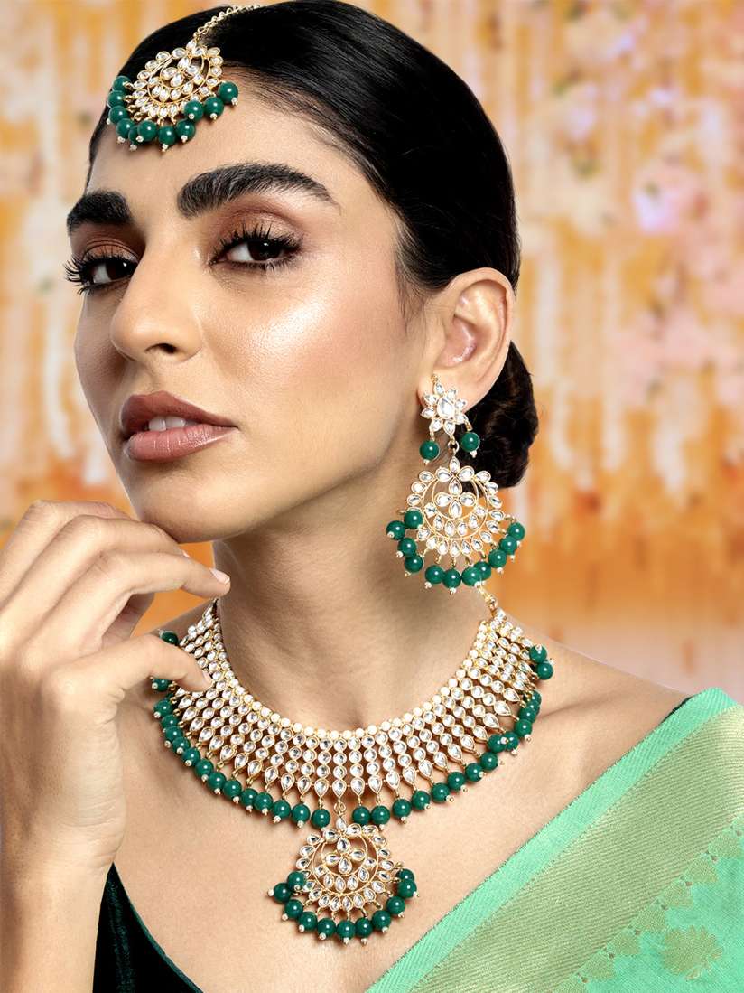Buy Peora Gold Plated Green Kundan Studded Necklace Set Jewellery Set for Women 20238330 Myntra
