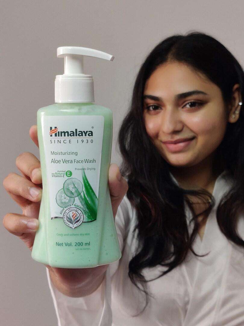 Himalaya aloe vera facial wash sale