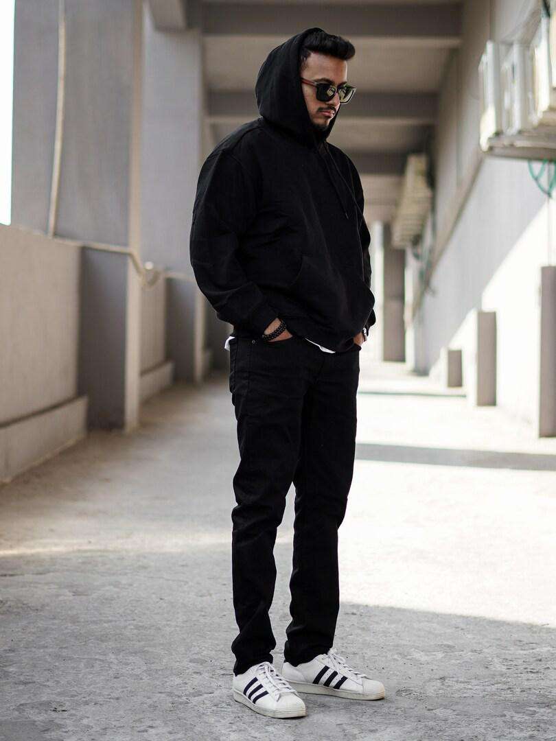 Buy H M Men Black Relaxed Fit Hoodie Sweatshirts for Men 15193748 Myntra