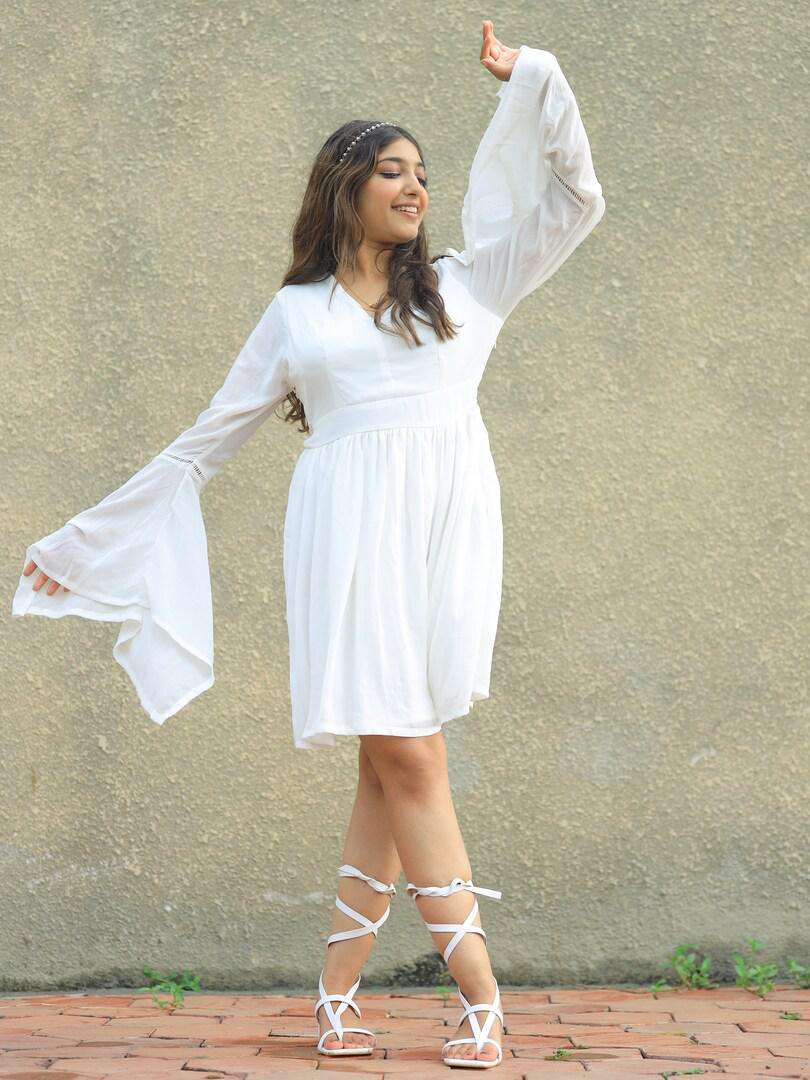 Long bell sleeve white dress sales