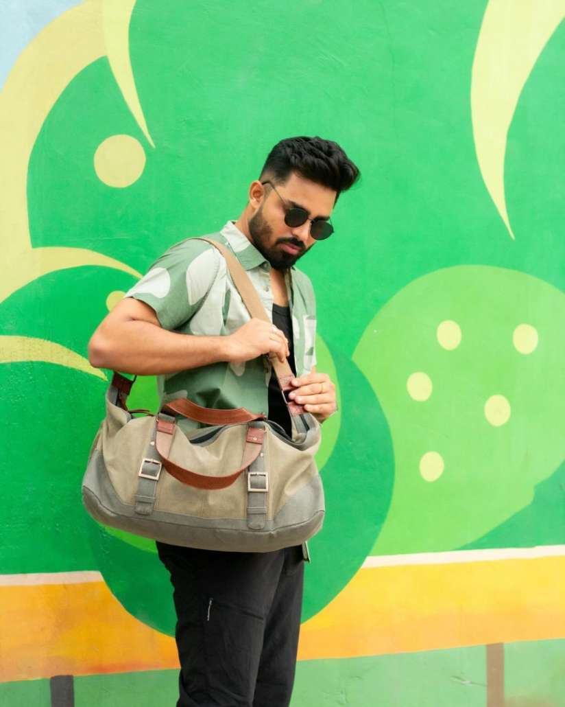 Axis bank stylish benetton bag 2025