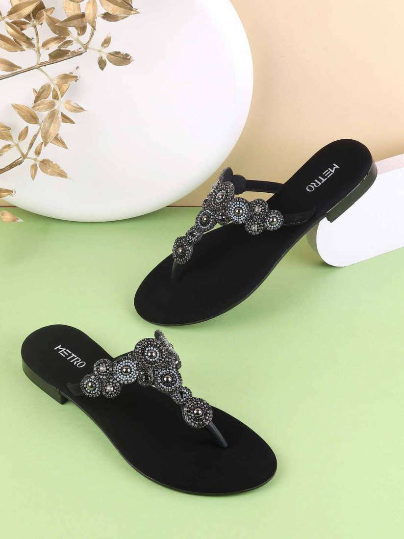 Ladies sandals on myntra deals