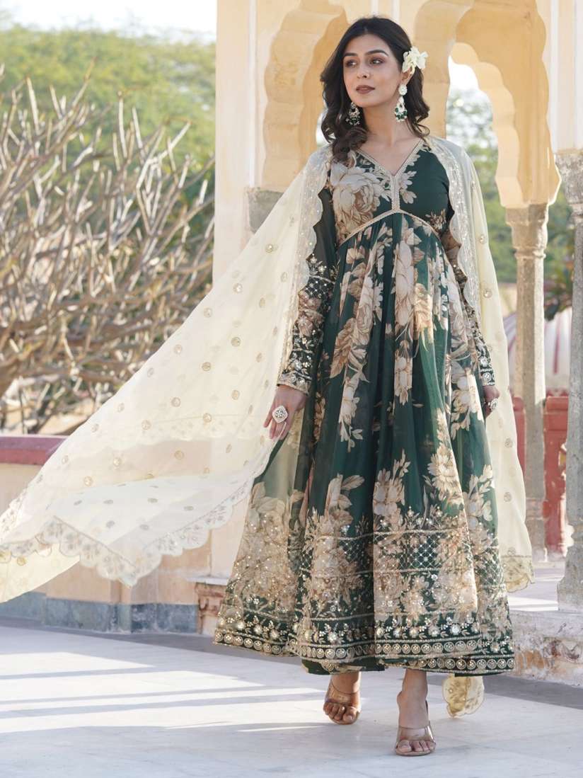 Myntra gown with dupatta online