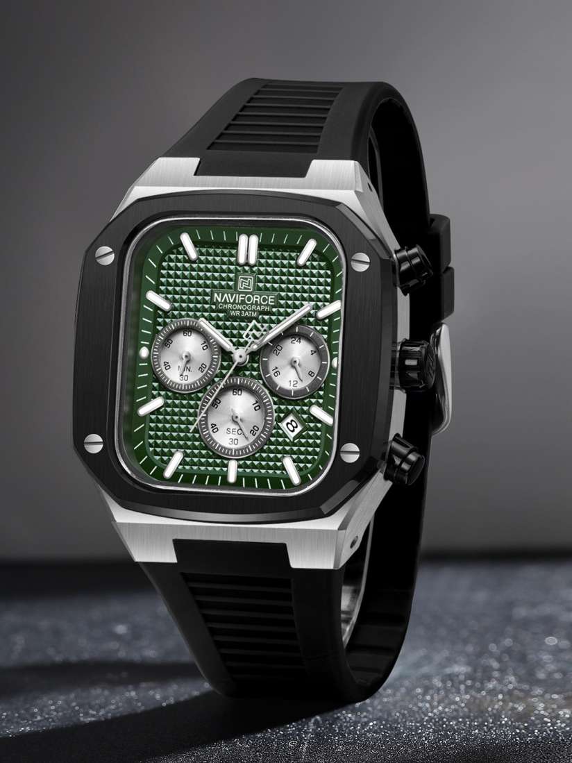 Naviforce chronograph top