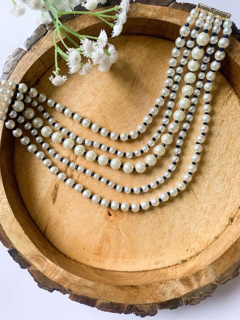 Pearl necklace myntra hotsell