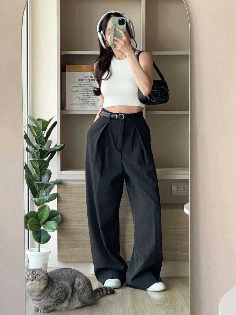 Buy StyleAsh Women Relaxed Straight Leg Straight Fit High Rise Joggers Trousers Trousers for Women 30522293 Myntra