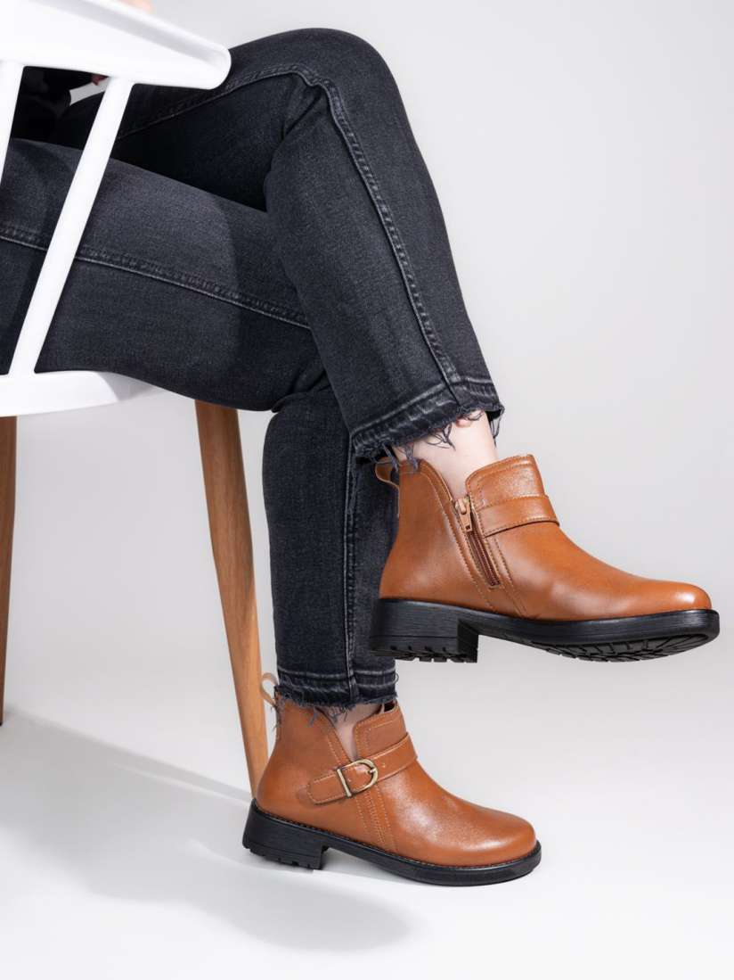 Stylish chelsea boots on sale