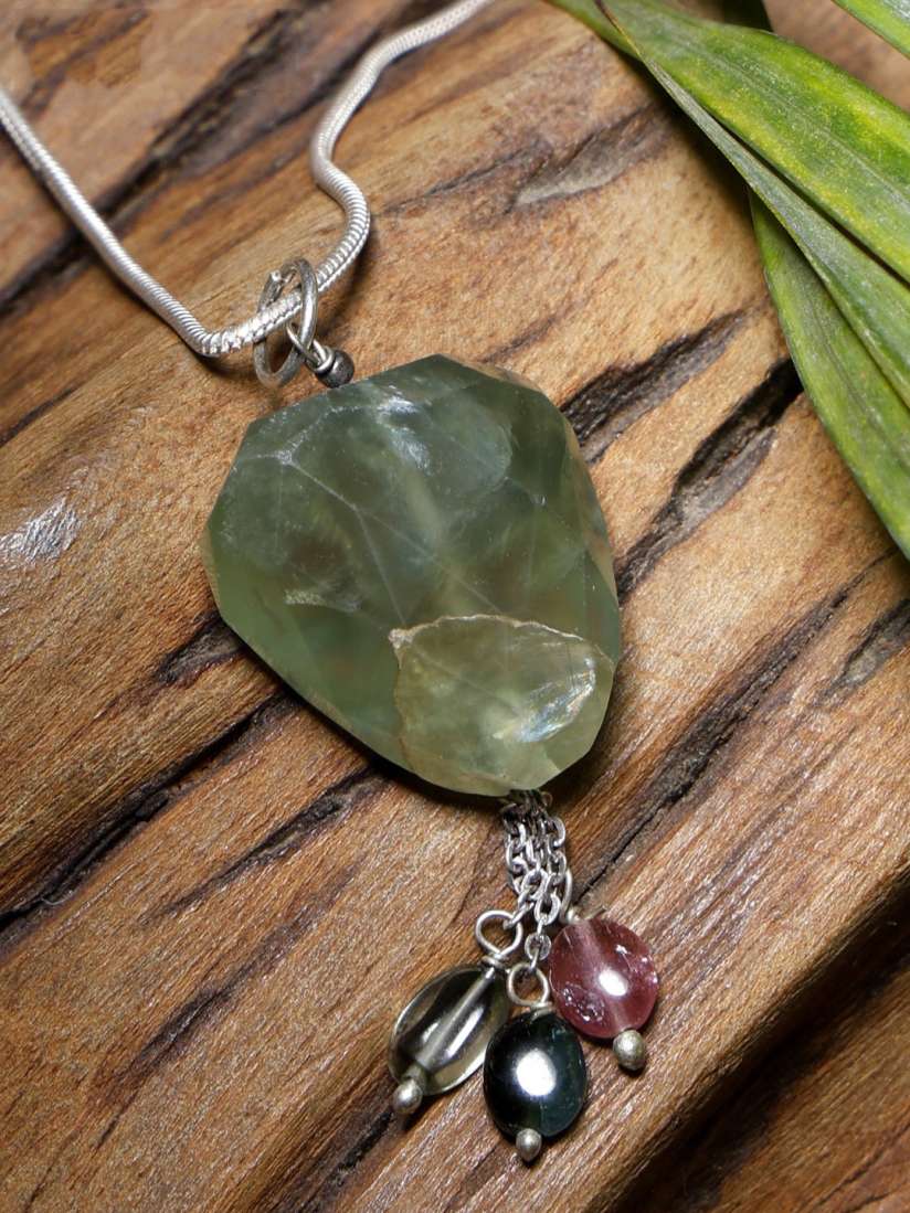 Green calcite pendant 2025