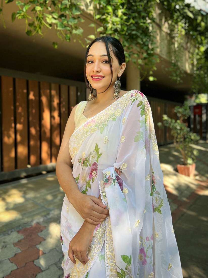 Buy SAREESBYCHIRAG Floral Embroidered Satin White Saree Sarees for Women 30378735 Myntra