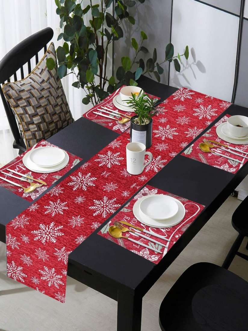 Buy PRAKARTIK Set of Red White Christmas Dining Table Linen Set
