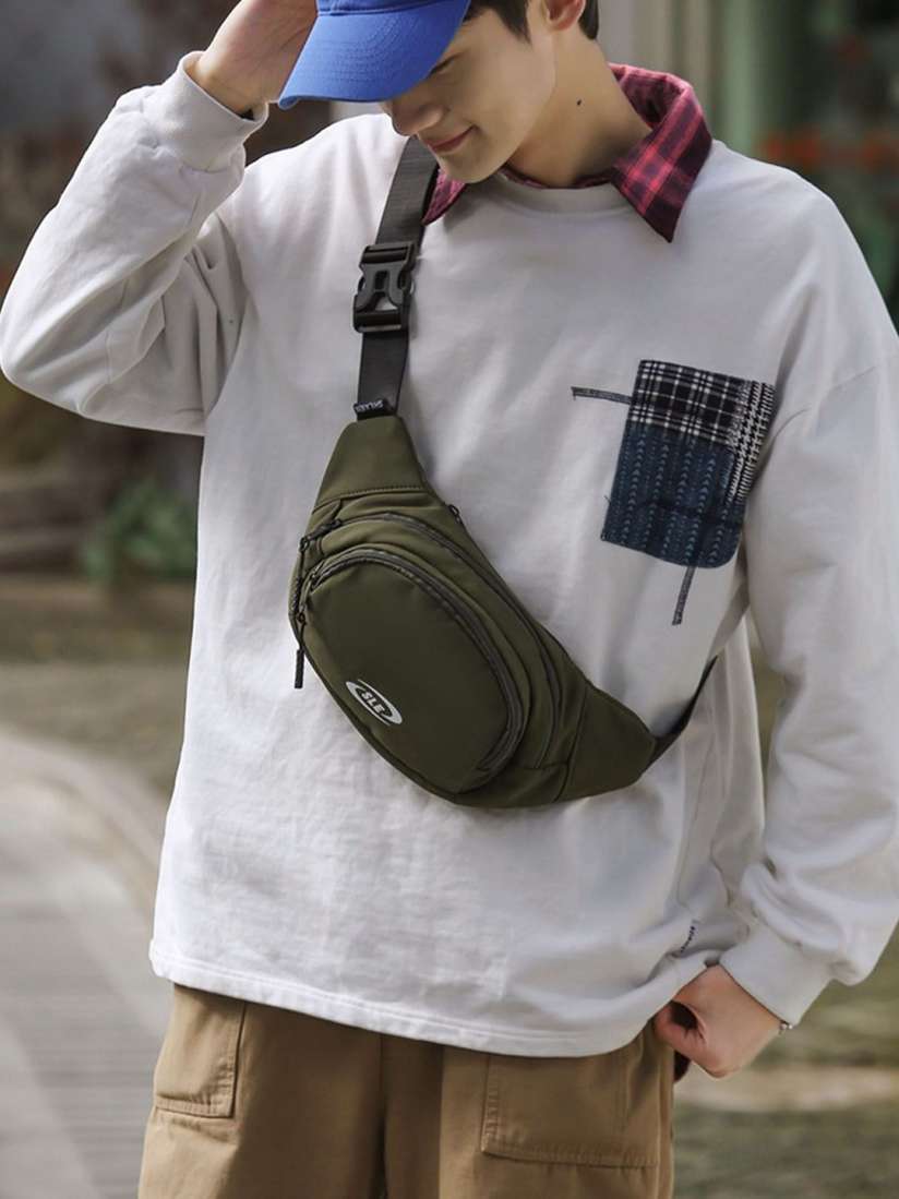 Fanny pack myntra discount