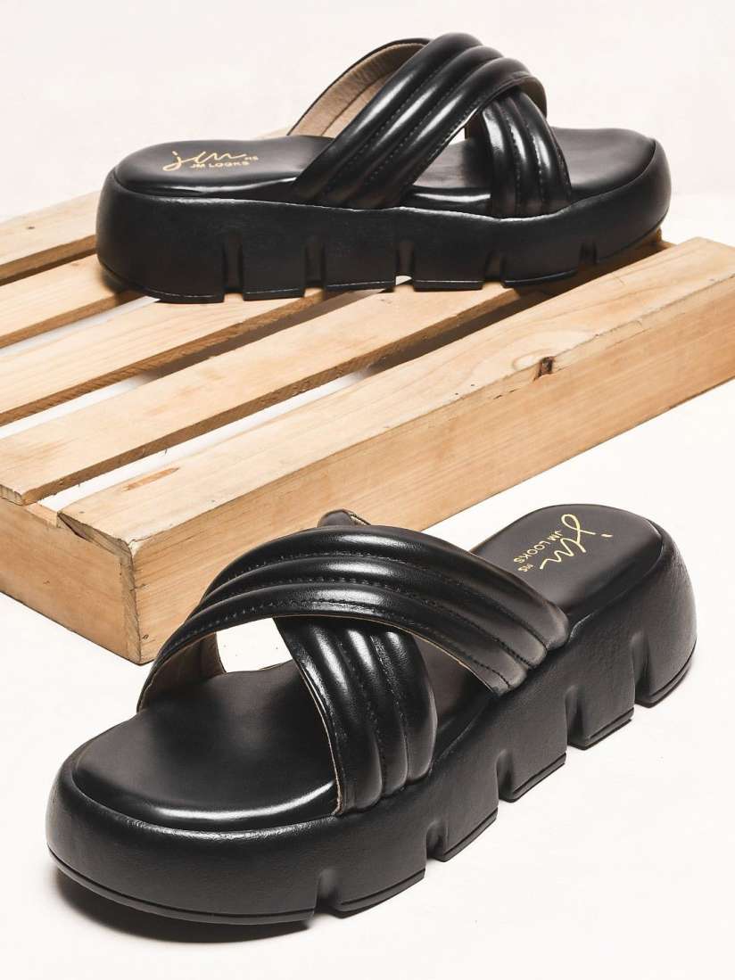 Sandals with cushioned soles store