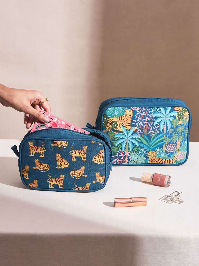 Buy Chumbak Set of 2 Other Prints Vanity Bag Travel Accessory Travel Accessory for Women 31337001 Myntra