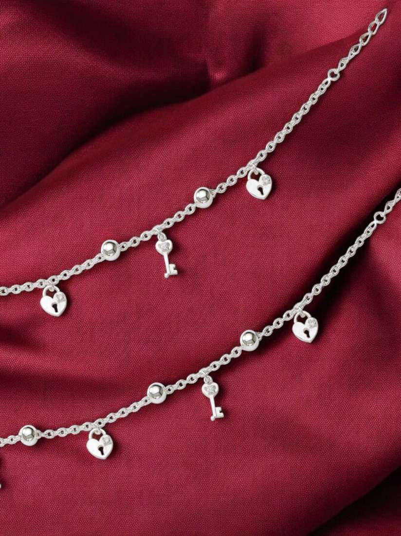 Taraash silver anklets store