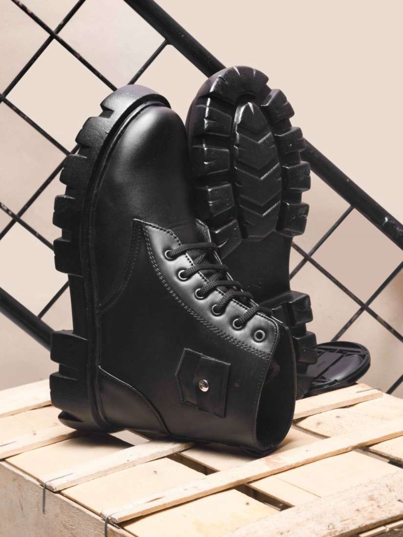 Solid chunky boots 2025