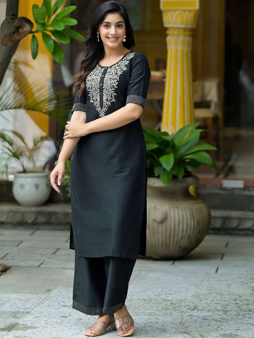 Aks kurtis on myntra outlet