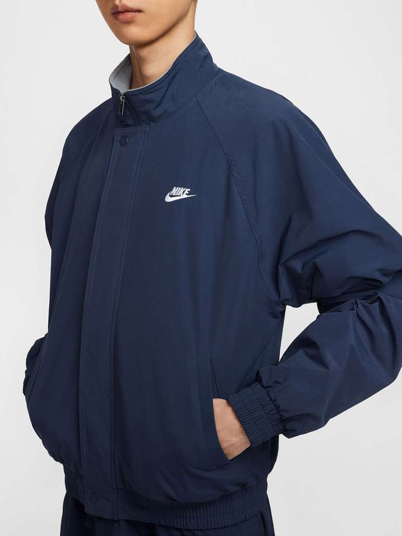 nike jacket myntra