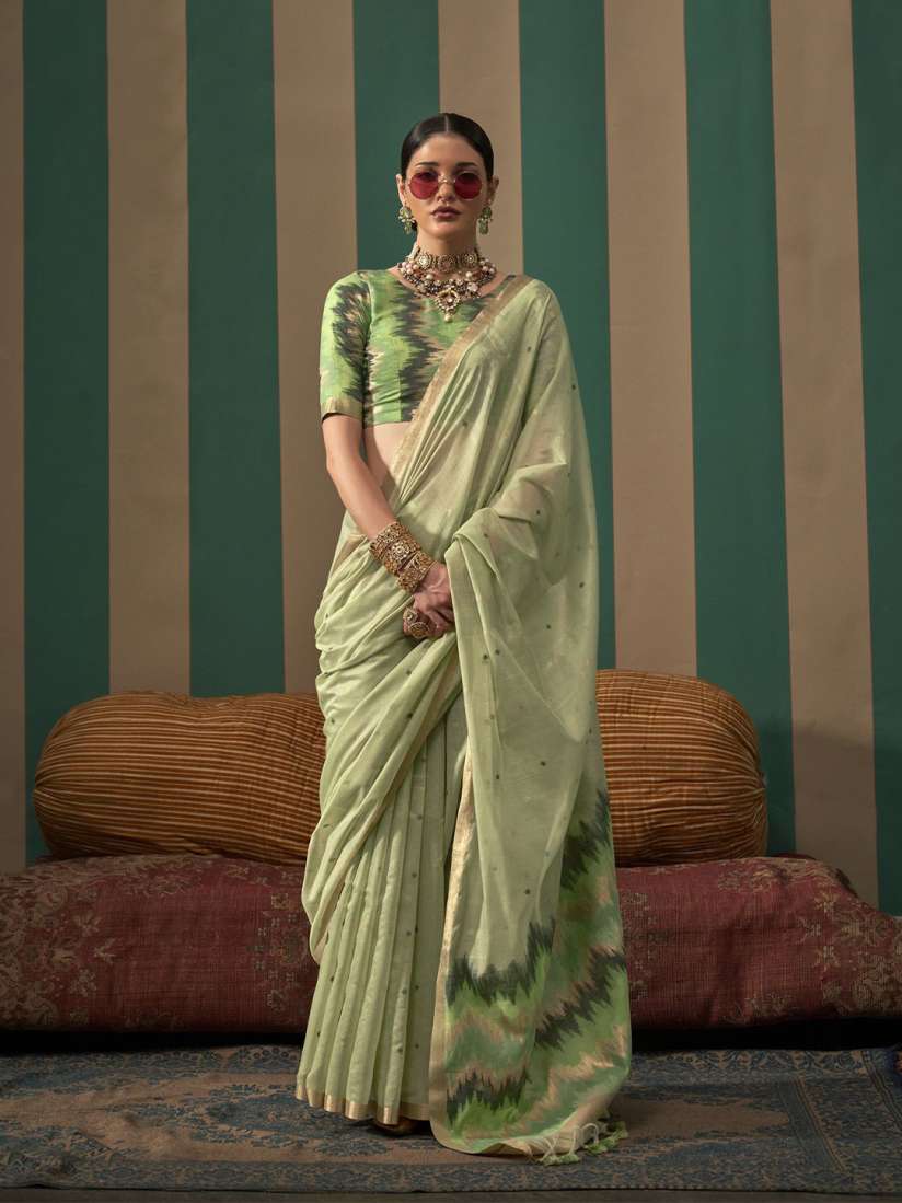 Latest designer saree on myntra outlet