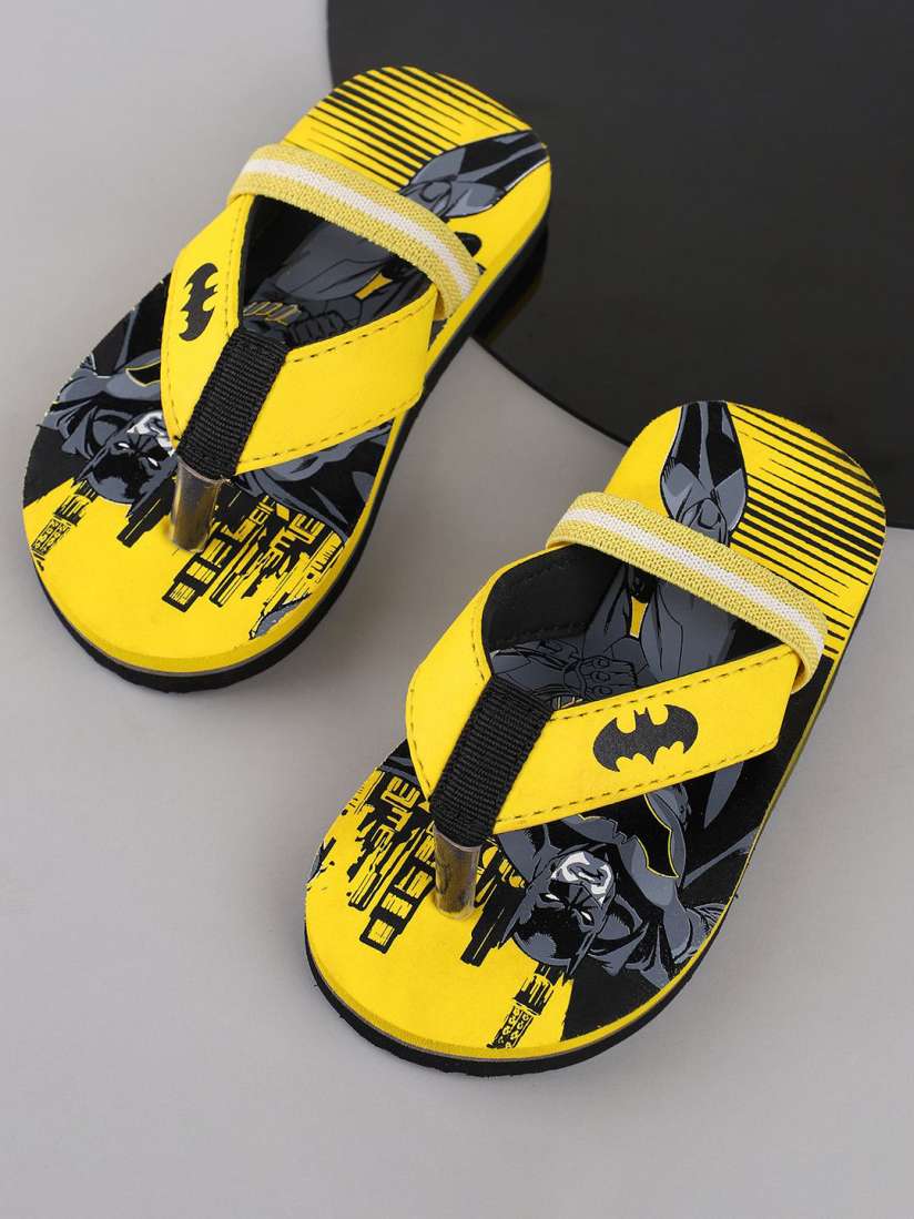 Buy Kids Ville Boys Batman Printed Thong Flip Flops Flip Flops for Boys 31047126 Myntra