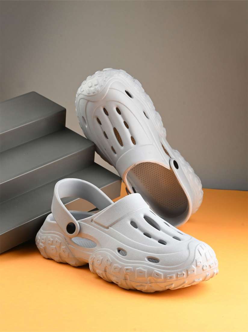 Afrojack crocs 2025