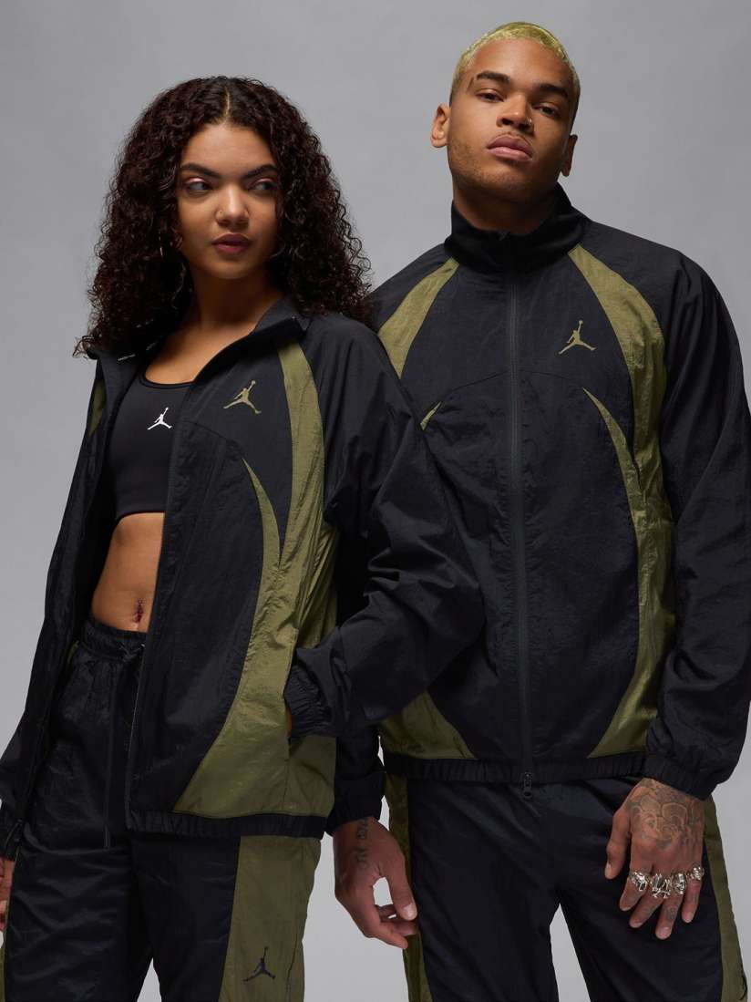 Nike jackets myntra discount