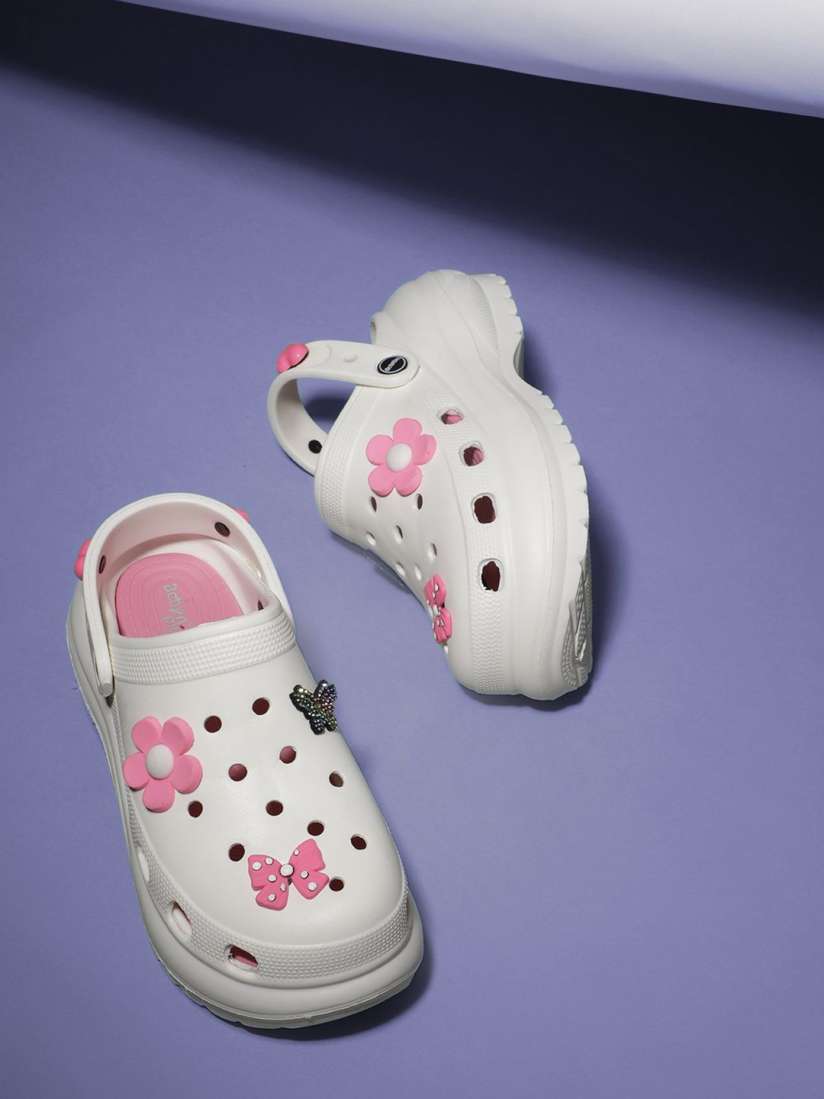 Plastic clogs for women discount