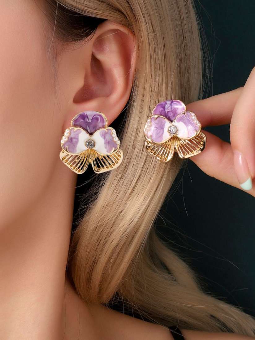 Myntra earrings studs online