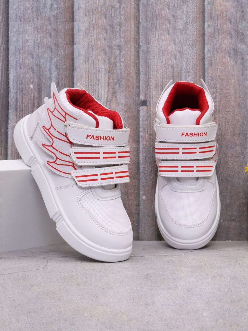 Sneakers for girls on myntra hot sale