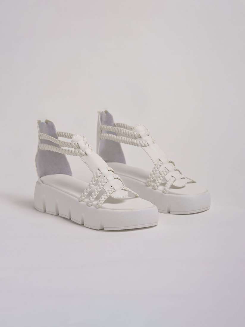 Streetstylestore flats sales