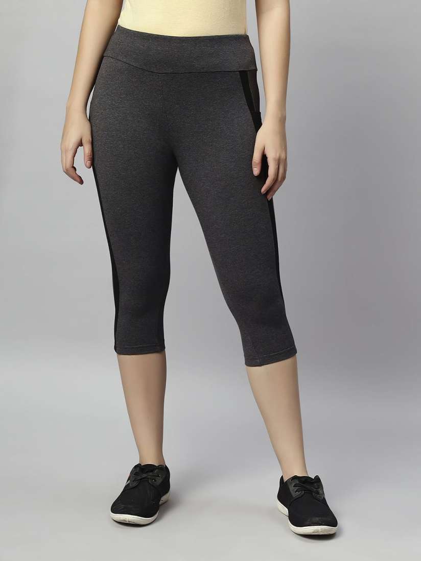 Capris with side pockets best sale
