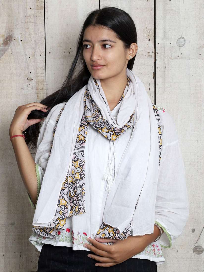 Printed White Cotton Stole Printed Scarves Myntra Cotton Scarf 27