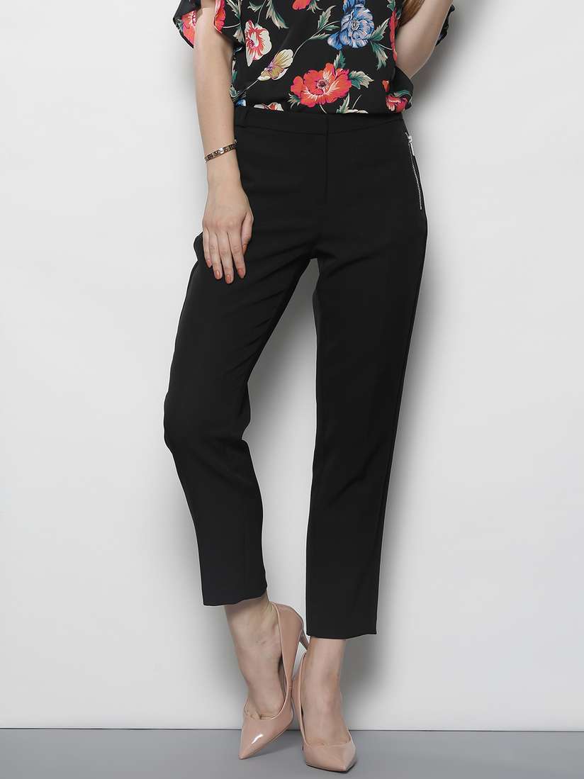 Buy DOROTHY PERKINS Women Black Solid Cropped Trousers - Trousers for Women  2030916 | Myntra