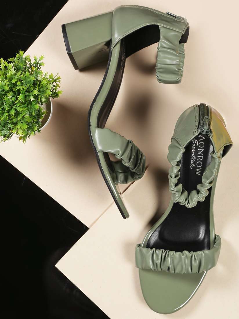 Olive green sandal heels store