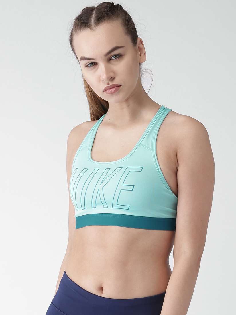 Nike sports bra myntra 2025