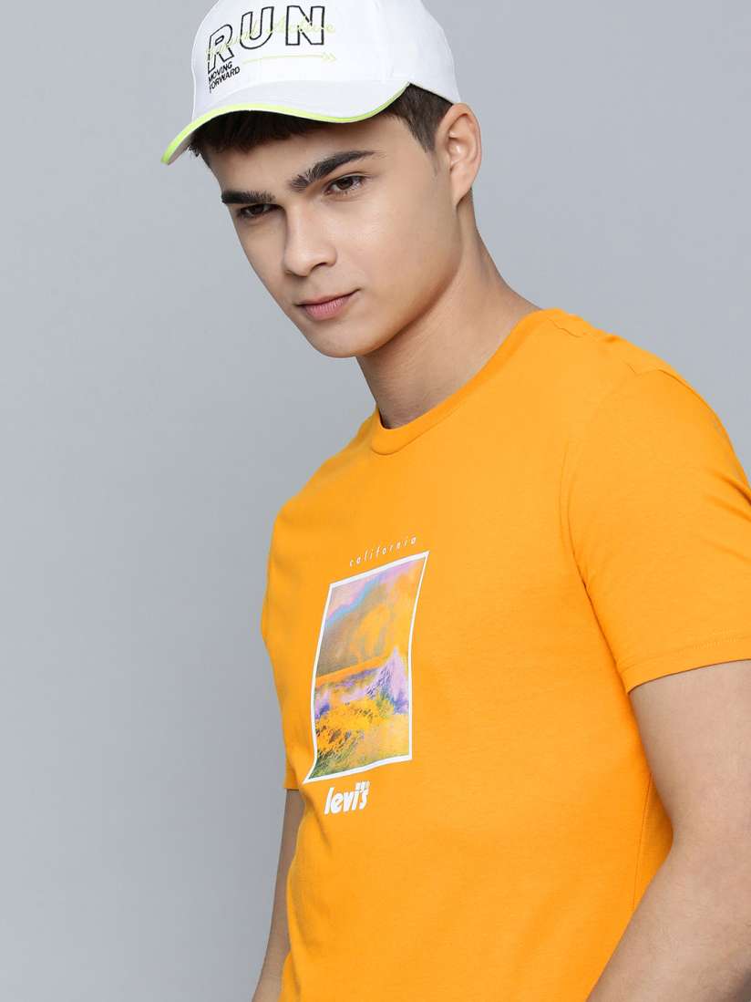 Levis mustard t shirt hot sale